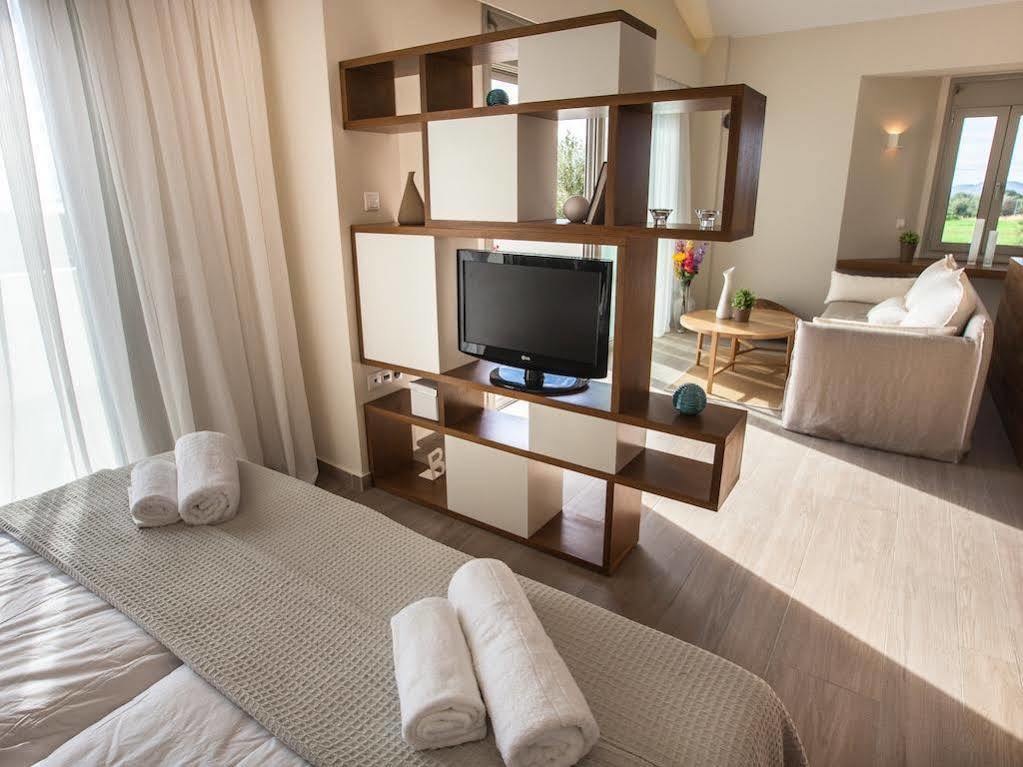 Abelia Luxurious Villas Finikounta Eksteriør bilde