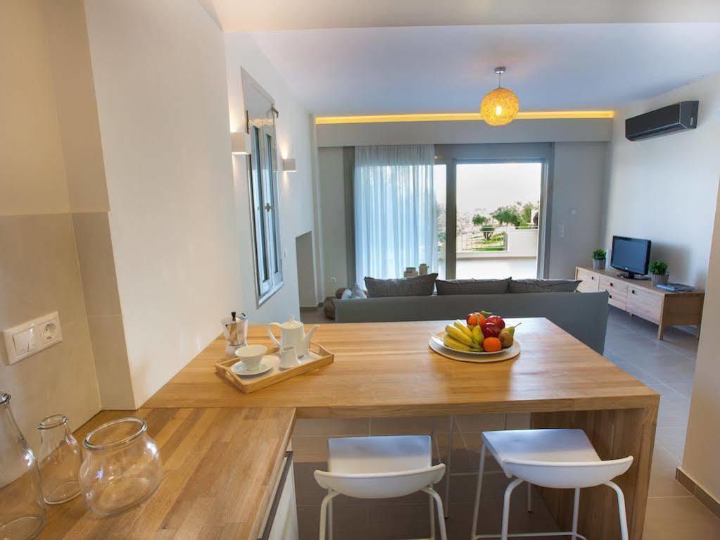 Abelia Luxurious Villas Finikounta Eksteriør bilde