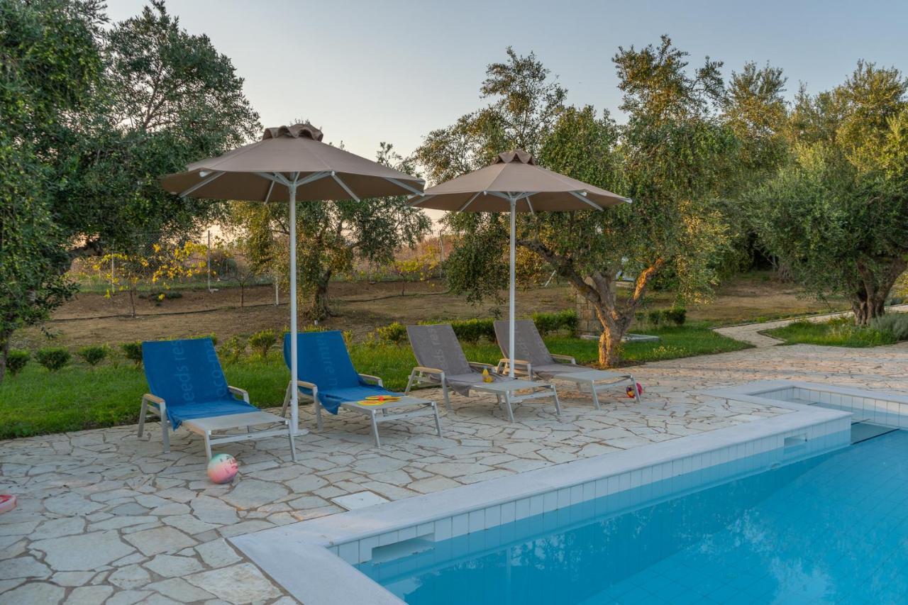 Abelia Luxurious Villas Finikounta Eksteriør bilde